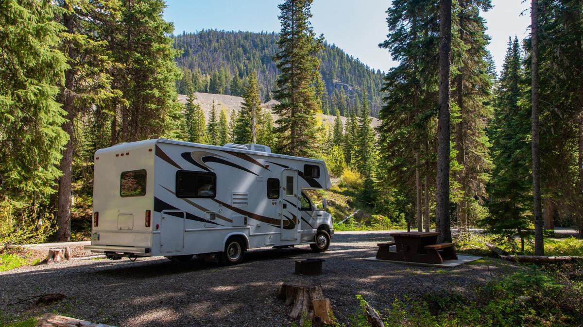 Cómo conservar tu caravana en otoño e invierno | Consejos prácticos