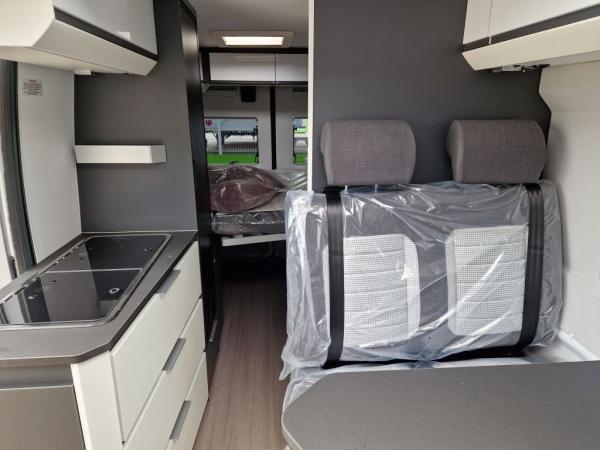 Adria SUPREME 600 SPB Foto 7