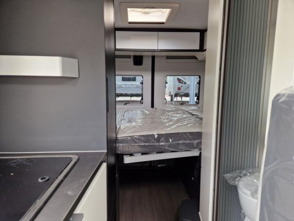Adria SUPREME 600 SPB Foto 10