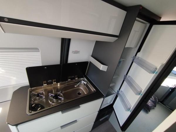 Adria TWIN PLUS 600SPB FAMILY Foto 6
