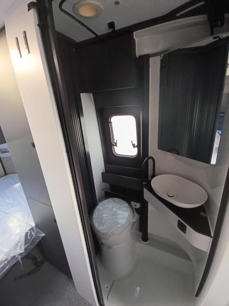 Adria TWIN PLUS 600SPB FAMILY Foto 13