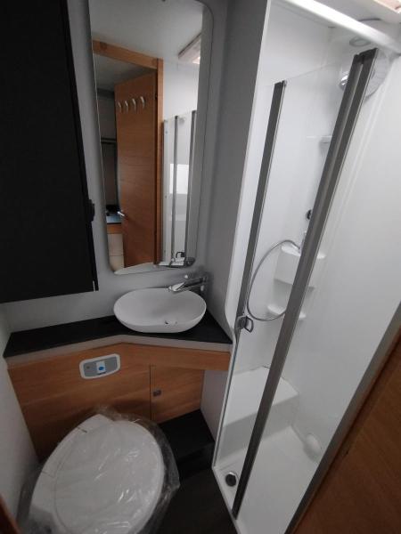 Adria CORAL XL AXESS 660 SL Foto 2