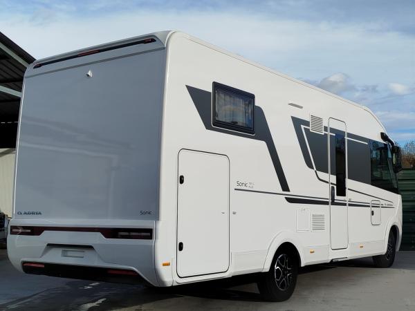 Adria SONIC 700SL- 180cv Automática Foto 2