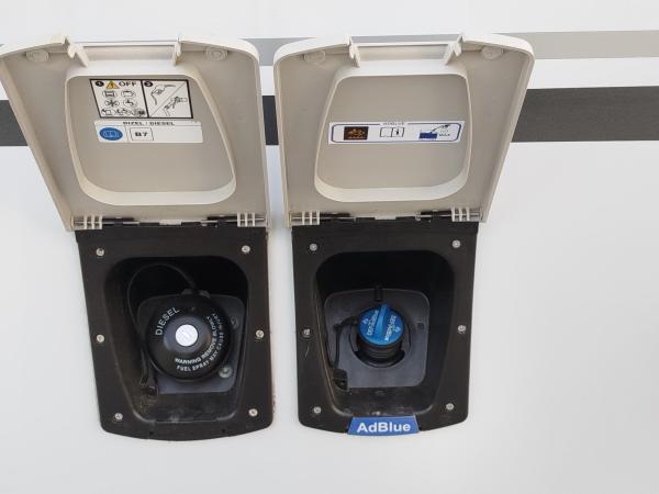 Adria SONIC 700SL- 180cv Automática Foto 40