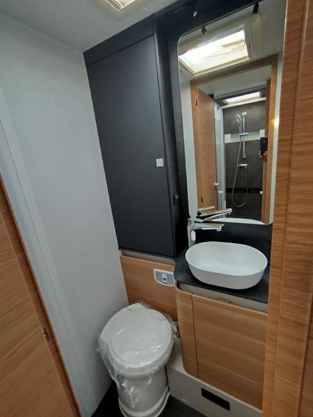 Adria SONIC 700SL- 180cv Automática Foto 19