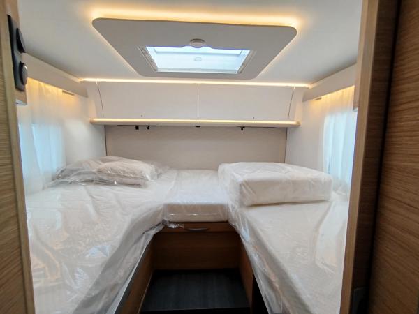 Adria SONIC 700SL- 180cv Automática Foto 20