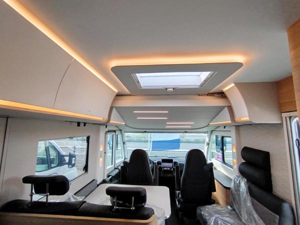 Adria SONIC 700SL- 180cv Automática Foto 27