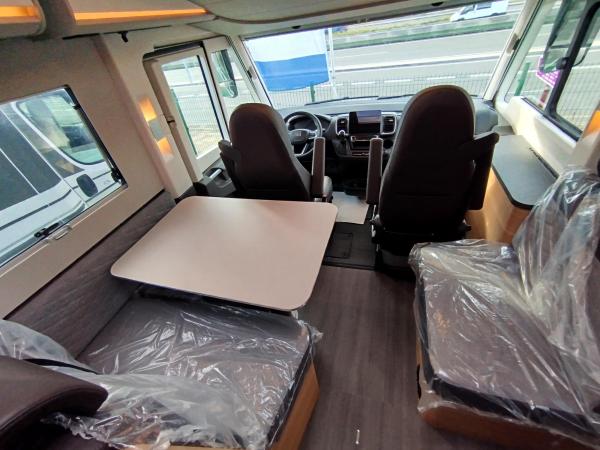 Adria SONIC 700SL- 180cv Automática Foto 29