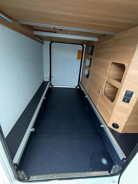 Adria SONIC 700SL- 180cv Automática Foto 39