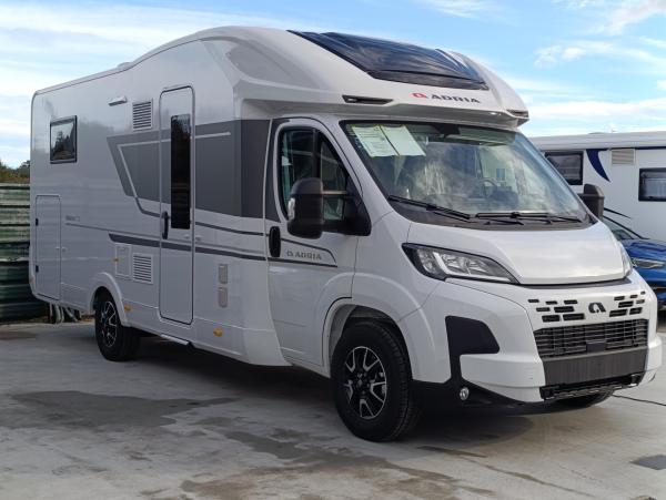 Comprar Adria MATRIX AXESS 670SC