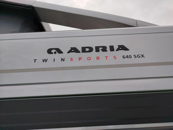 Adria TWIN SPORTS 640 SGX Foto 8